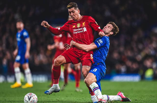 布达佩斯Major：跌入0-1！小蜜蜂7-13不敌FaZe（布达佩斯Major首秀失利：小蜜蜂7-13不敌FaZe，战绩0-1）