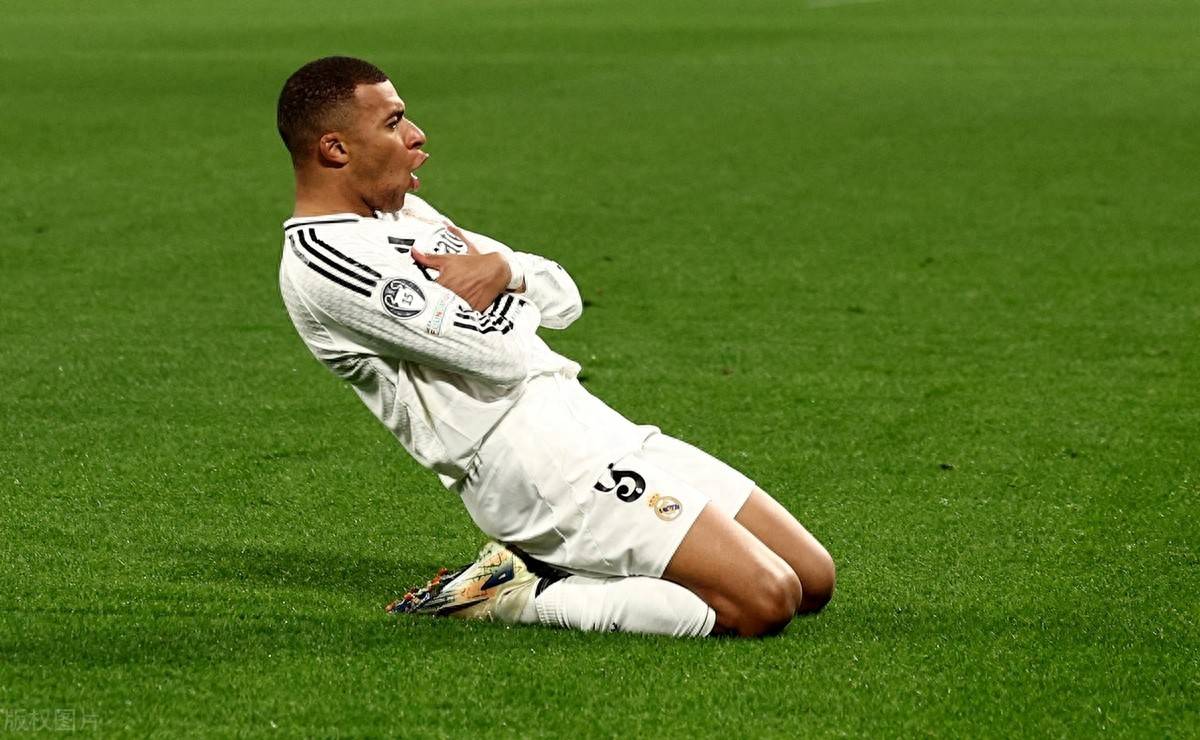 被篮球耽误了，奥尼尔若是当演员，一定也是著名的喜剧演员（如果不打篮球，奥尼尔注定是著名的喜剧演员）