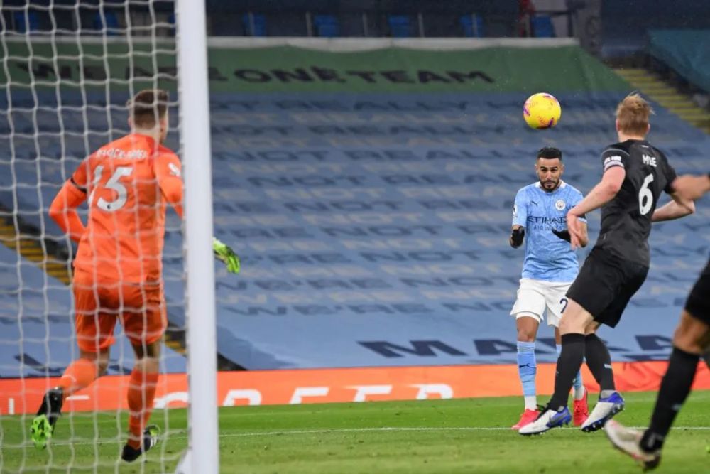 掘金约基奇豪取三双助球队连胜（约基奇砍下三双 率掘金延续连胜）