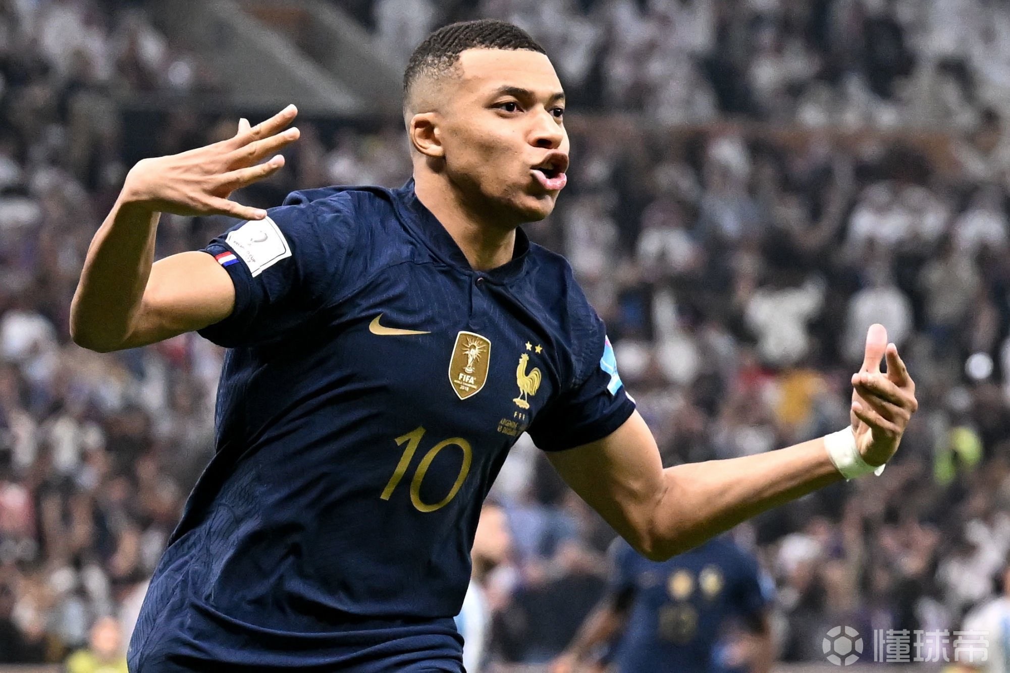 尤文官方：弗拉霍维奇成功接受了左内收肌腱撕脱修复手术（尤文官宣：弗拉霍维奇左内收肌腱撕脱修复手术顺利完成）