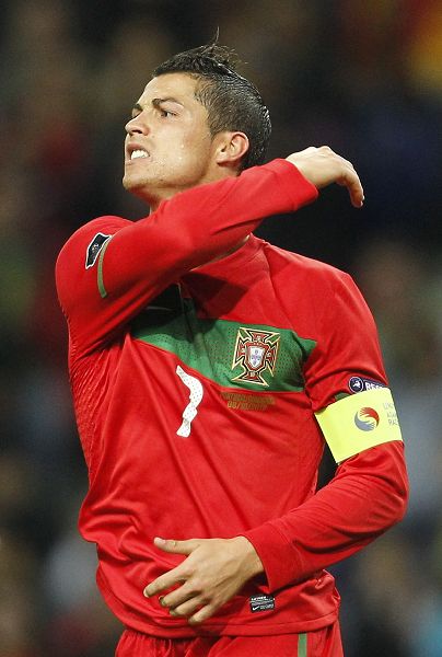 送别队长，浙江球迷打出两幅tifo致敬弗兰克（队长告别夜，浙江球迷以双TIFO致敬弗兰克）