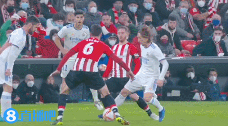 本轮欧冠最佳阵容：诺伊尔、福登、奥斯梅恩、梅里诺在列（欧冠本轮最佳阵容出炉：诺伊尔、福登、奥斯梅恩与梅里诺入选）