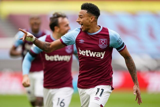 琼斯：我们一直都支持斯洛特，萨拉赫的情况轮不到我点评（琼斯：我们始终力挺斯洛特，萨拉赫的事不便置评）