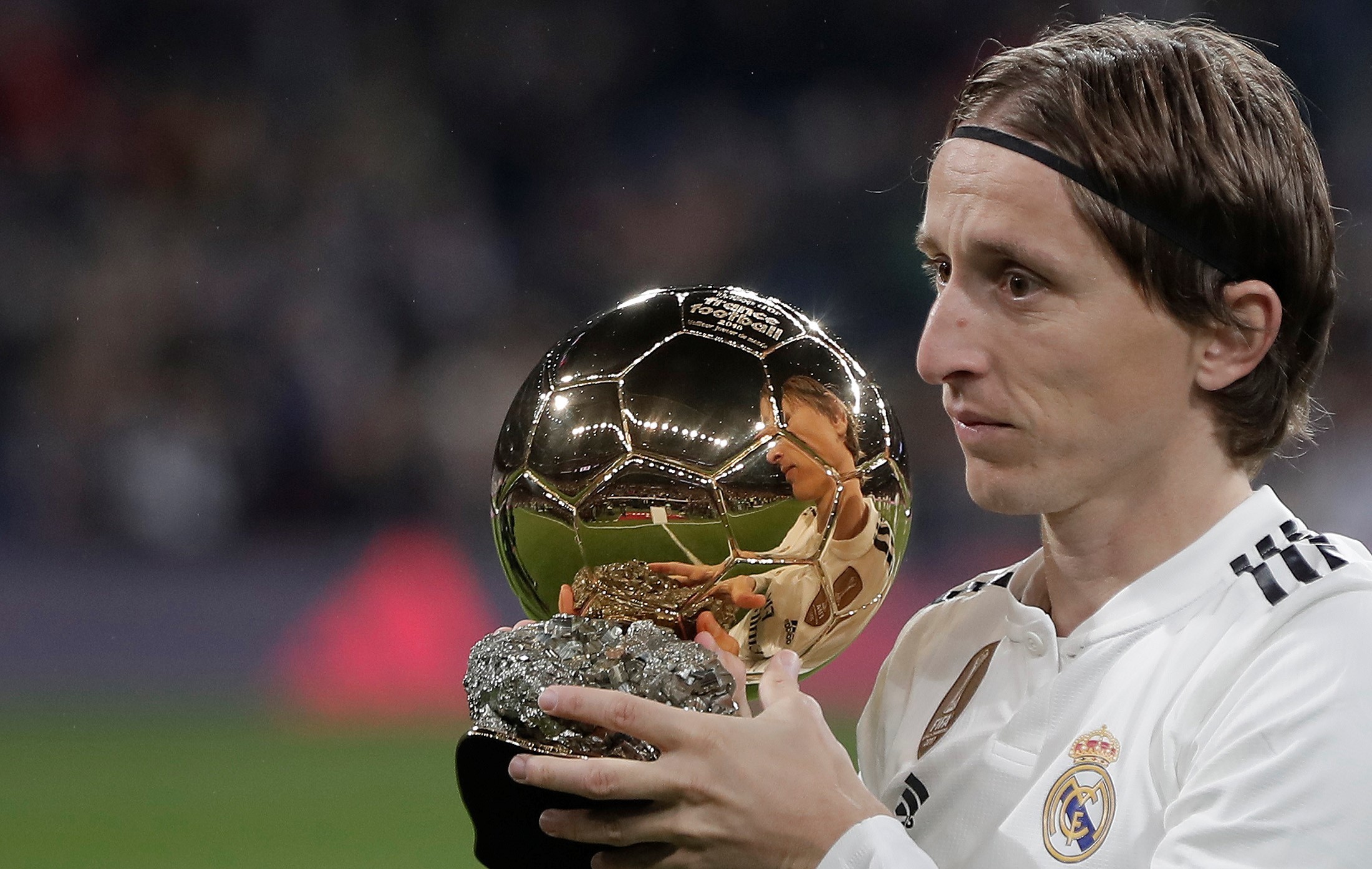 一场比赛，看清一支球队（一战识球队本色）