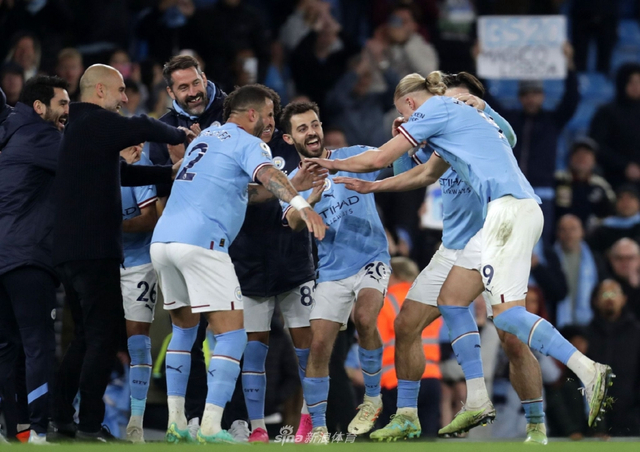 名宿：尼科-帕斯像托蒂，他是意甲最好的球员理应回皇马效力（名宿盛赞尼科-帕斯像托蒂：意甲第一人，应回归皇马效力）